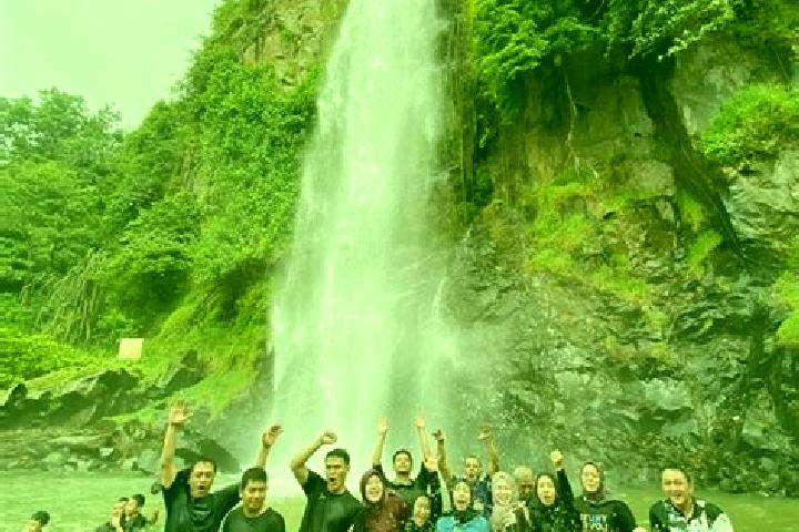escort Cikiruh