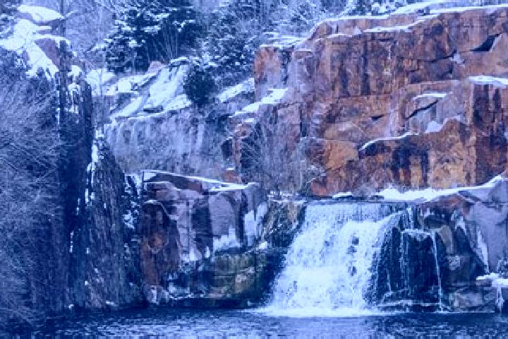 escort Clam Falls
