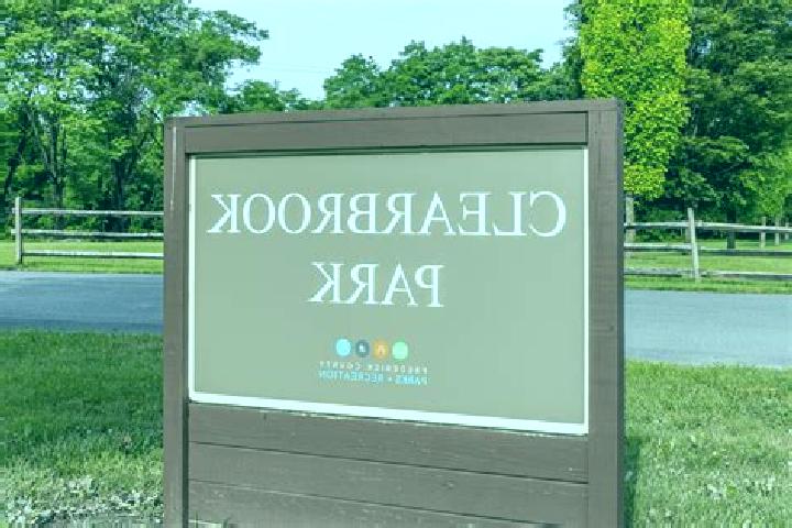 escort Clearbrook Park