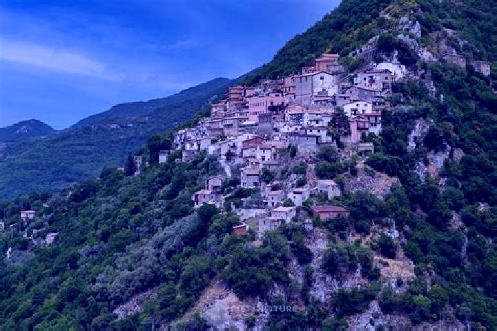 escort Colli sul Velino