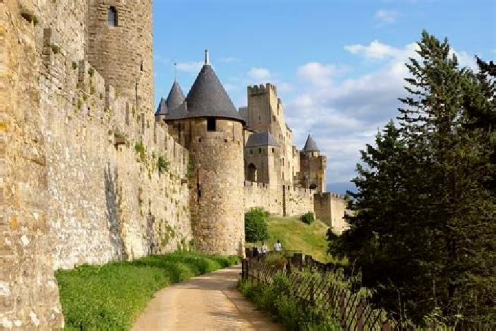escort Conques-sur-Orbiel