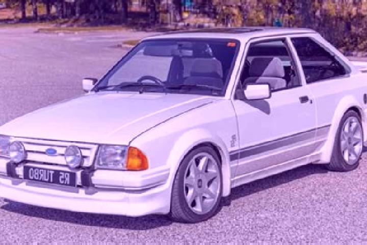 escort Cooroibah