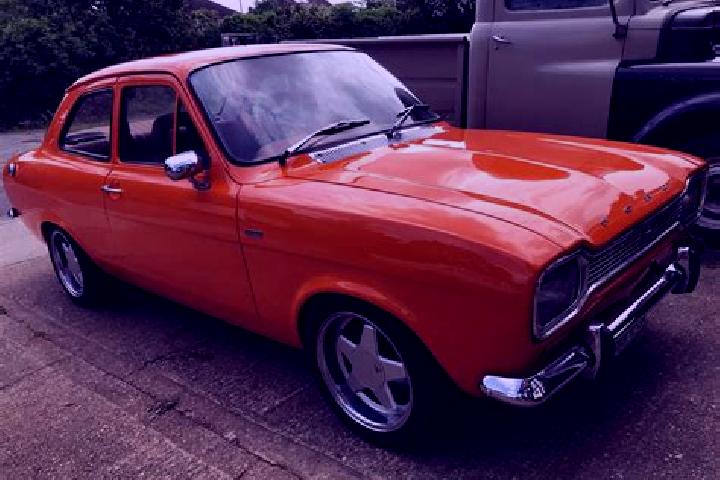 escort Cosrou