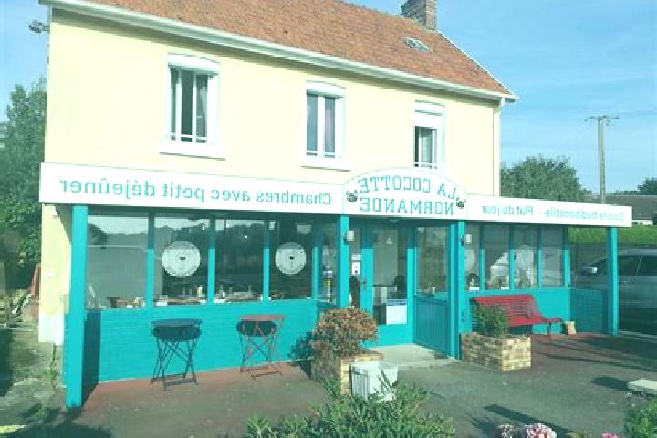 escort Coudeville-sur-Mer