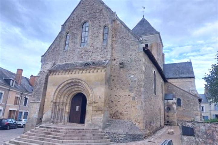 escort Cre-sur-Loir