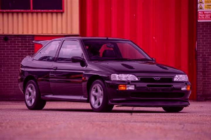 escort Creances
