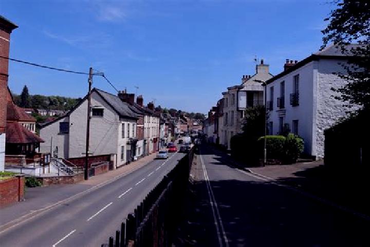 escort Crediton
