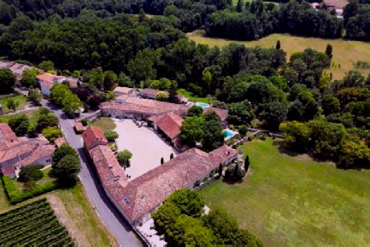 escort Criteuil-la-Magdeleine