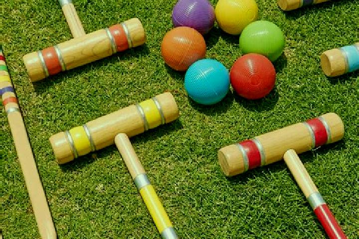 escort Croquet Lawn B