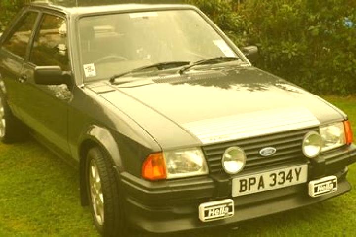 escort Crossmolina