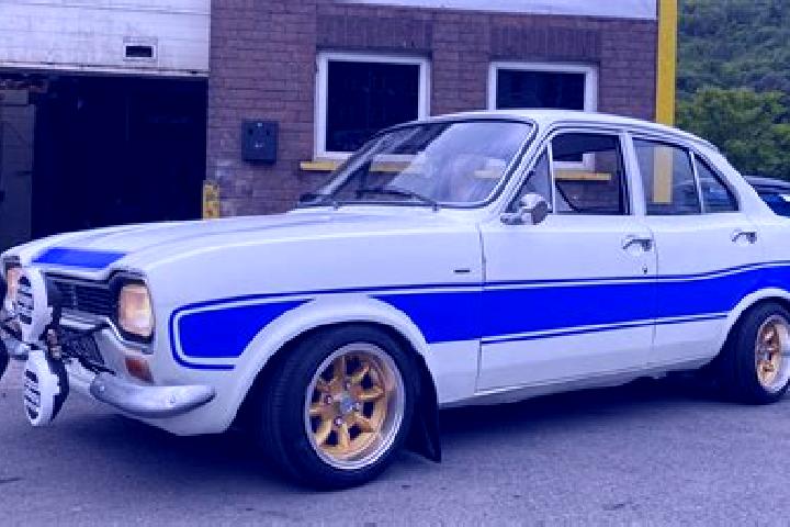escort Crovu