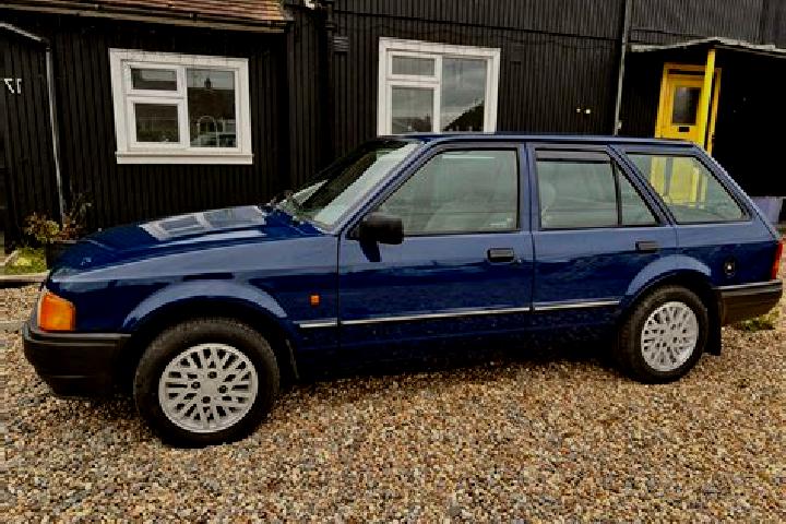 escort Ct 0004
