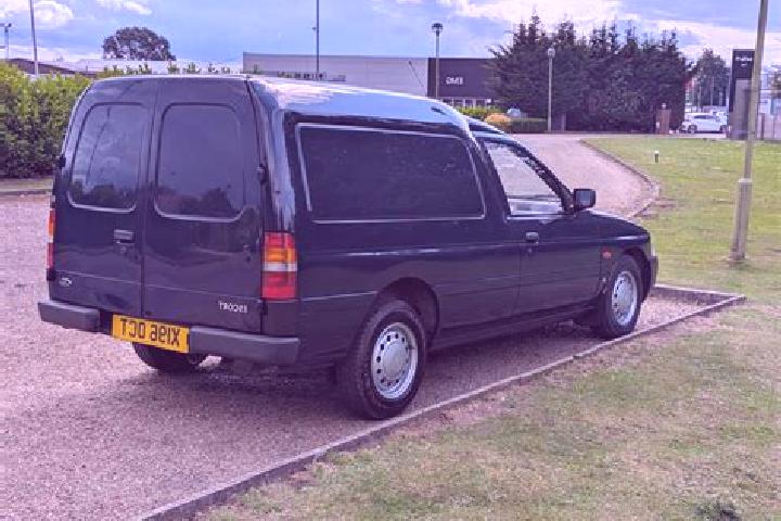 escort Ct 0005