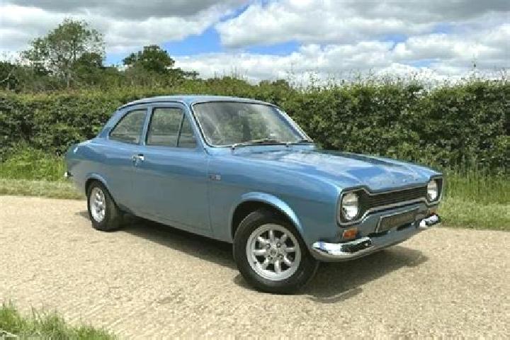 escort Cwm