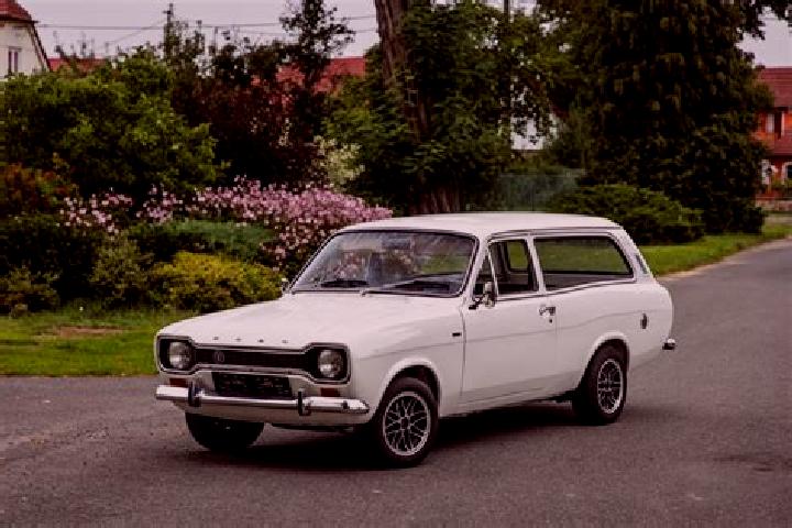 escort Czarnoglowy