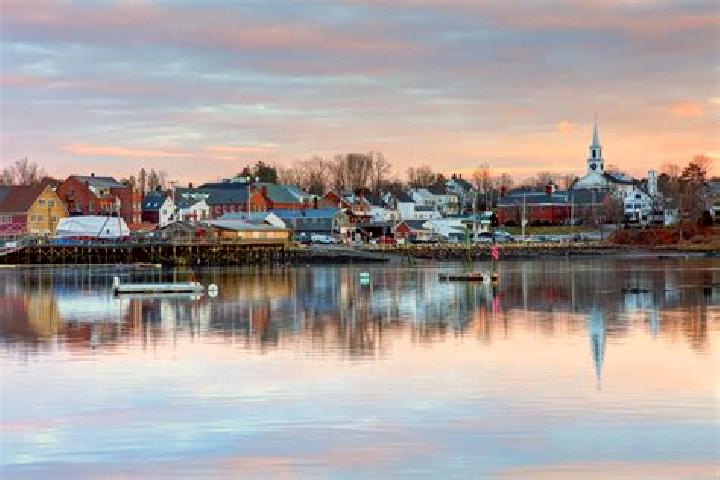 escort Damariscotta