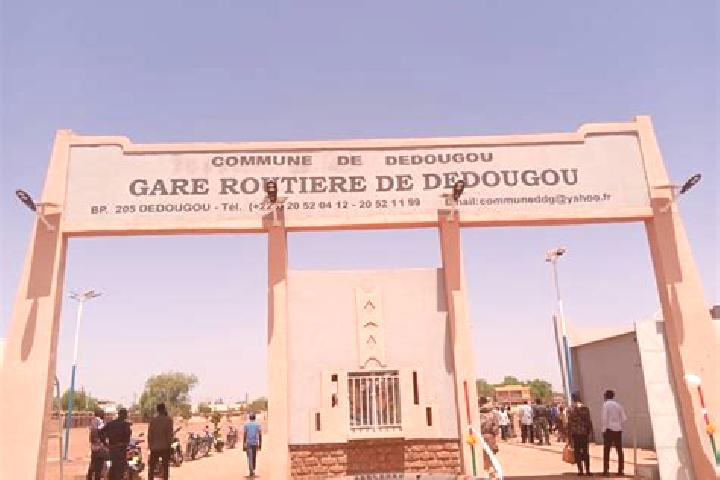 escort Dedougou
