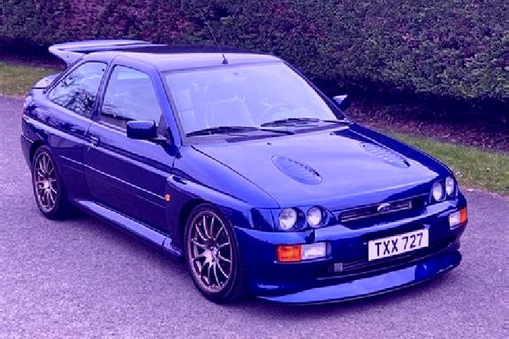 escort Derik
