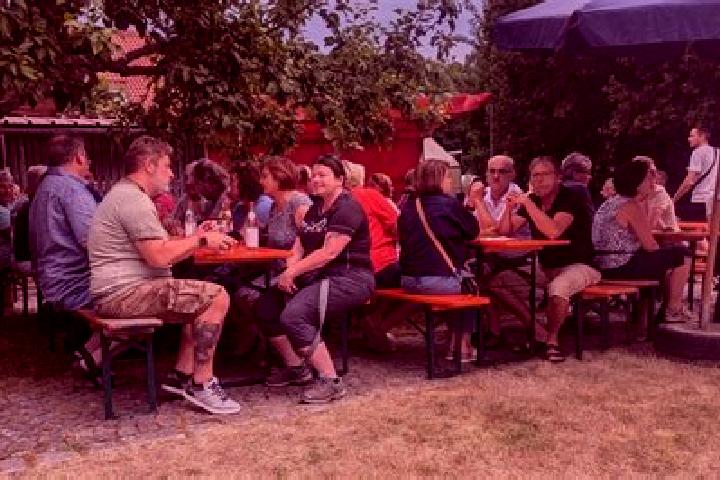 escort Dietersdorf bei Fuerstenfeld
