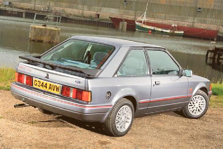escort Ditrau