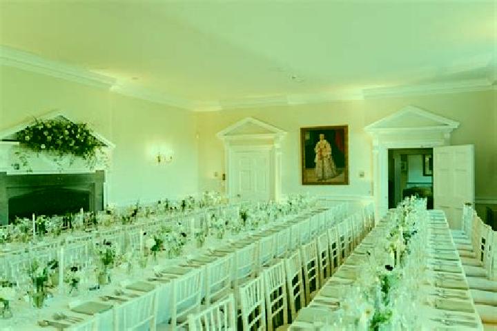 escort East Horsley