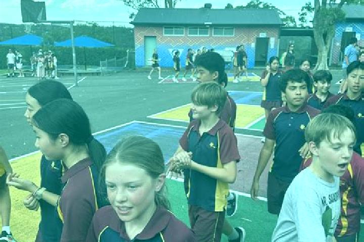 escort East Lindfield
