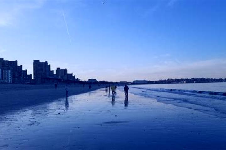 escort Eastern Beach