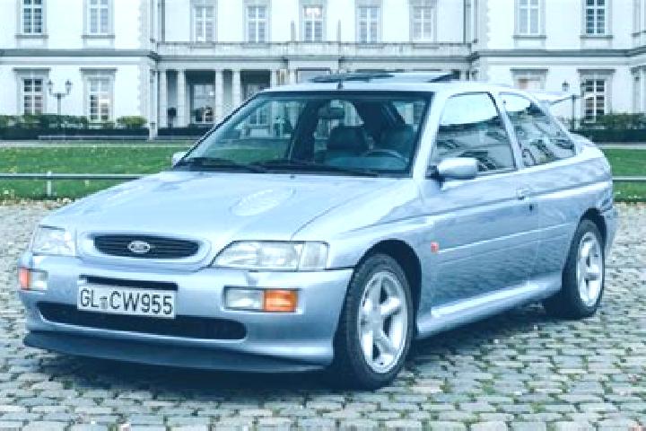 escort Ecuras