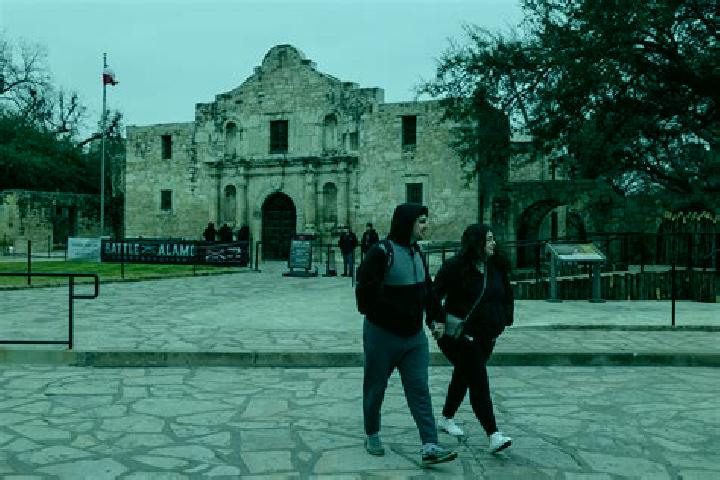 escort El Alamo