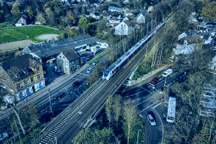 escort Erlenbach / links des Dorfbachs unterhalb Bahnlinie