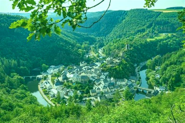 escort Esch-sur-Sure