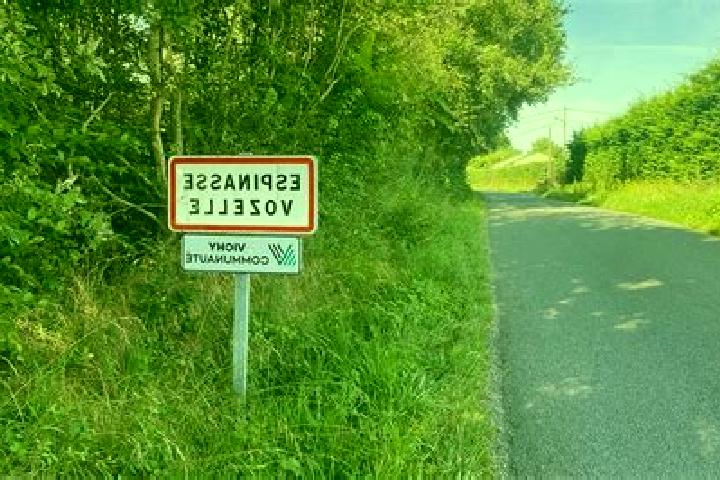 escort Espinasse-Vozelle