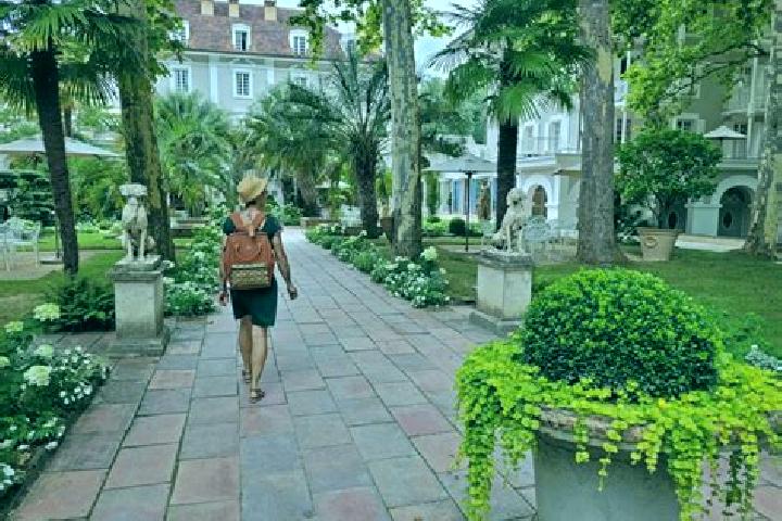 escort Eugenie-les-Bains