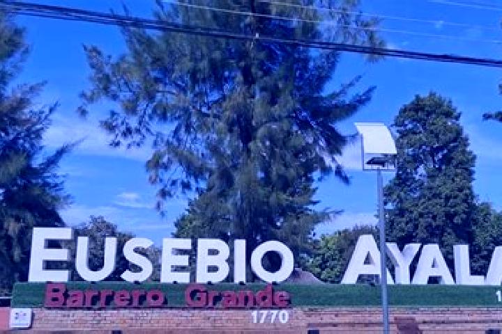 escort Eusebio Ayala