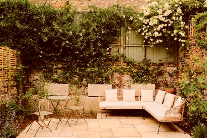 escort Fair Garden