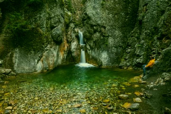 escort Falls Creek