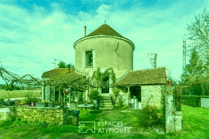 escort Ferriere-sur-Beaulieu