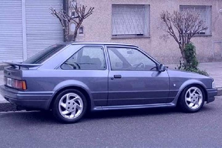 escort Flueelen