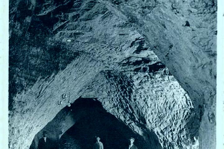 escort Folx-les-Caves