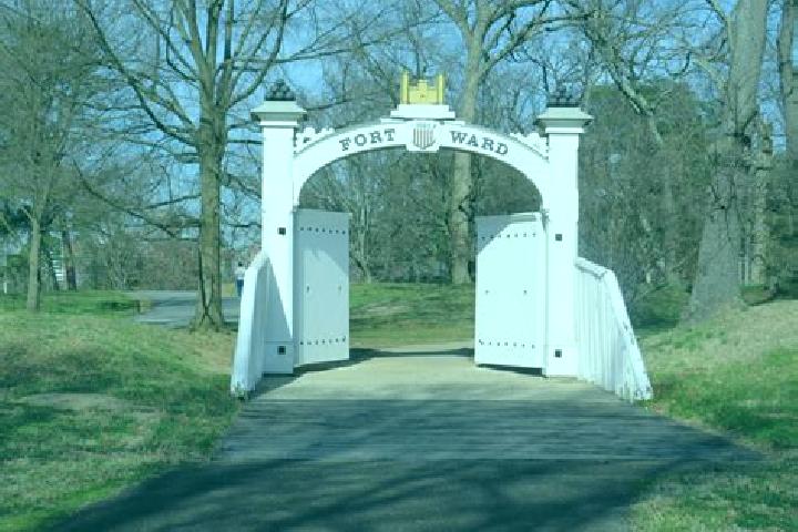 escort Fort Gates