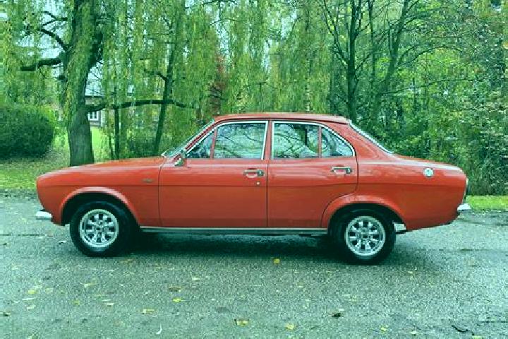 escort Four