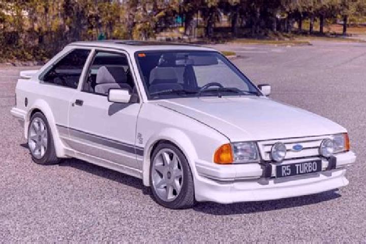 escort Fox Point