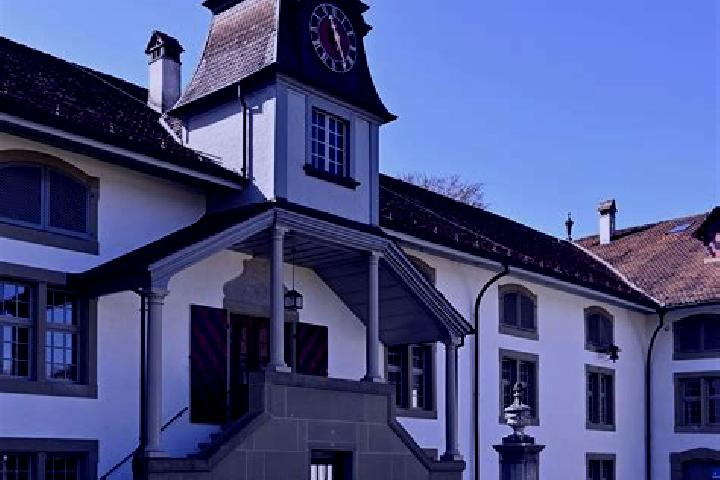 escort Fraubrunnen