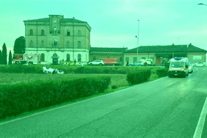 escort Gadesco-Pieve Delmona