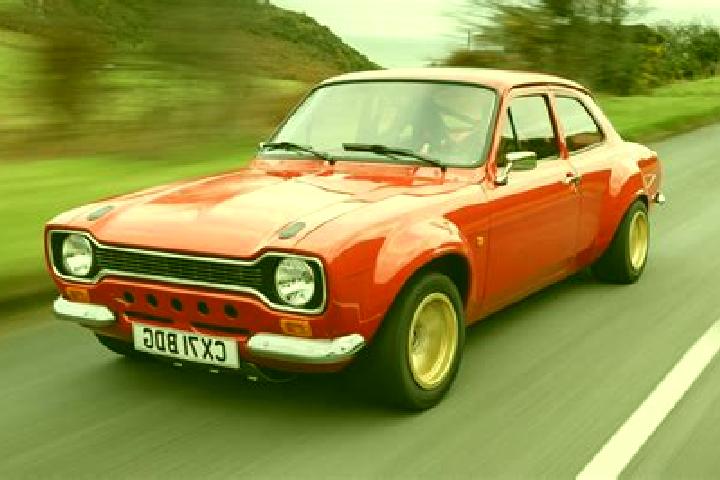 escort Garawangi