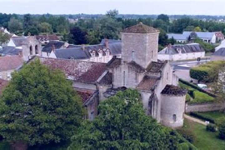 escort Germigny-des-Pres