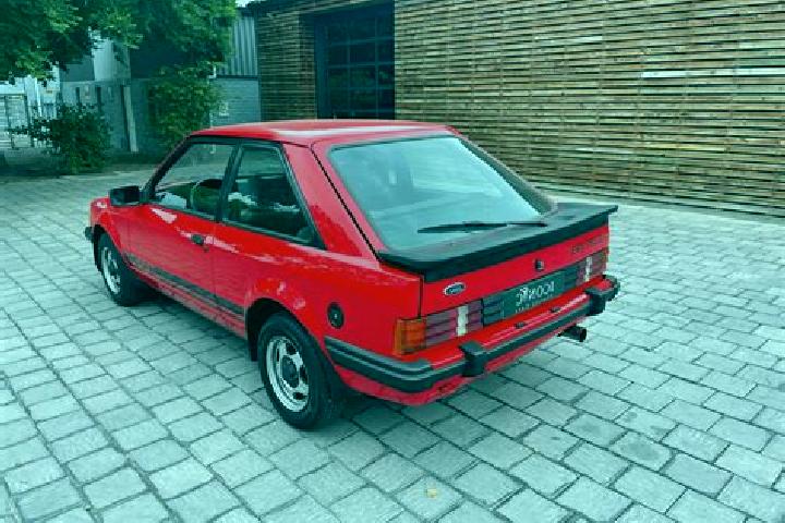 escort Ghauspur