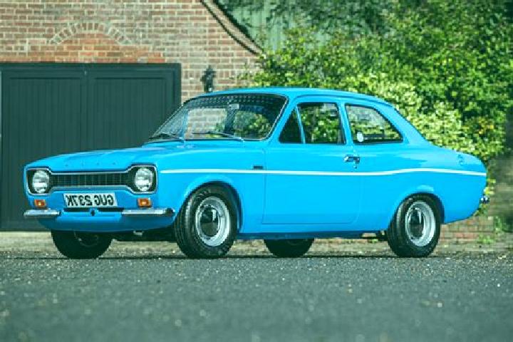 escort Glooston