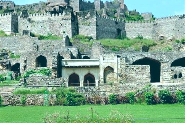 escort Golconda
