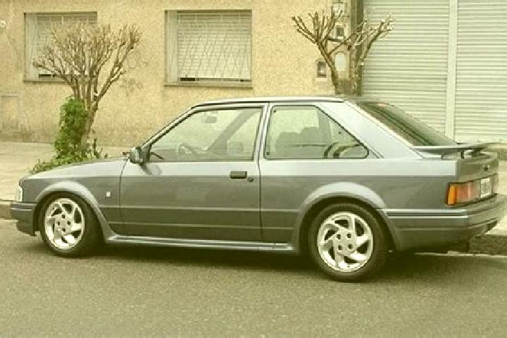 escort Goldcliff